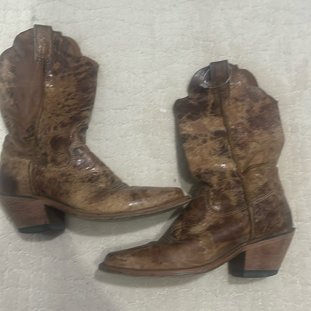Justin Brand Distressed Cowgirl Western Country Boots Size 75